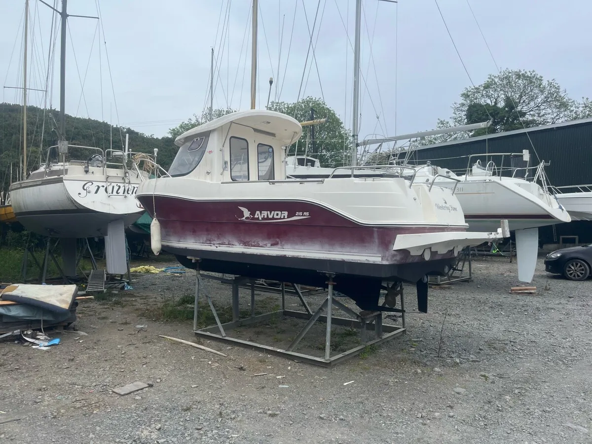 Arvor boat - Image 1
