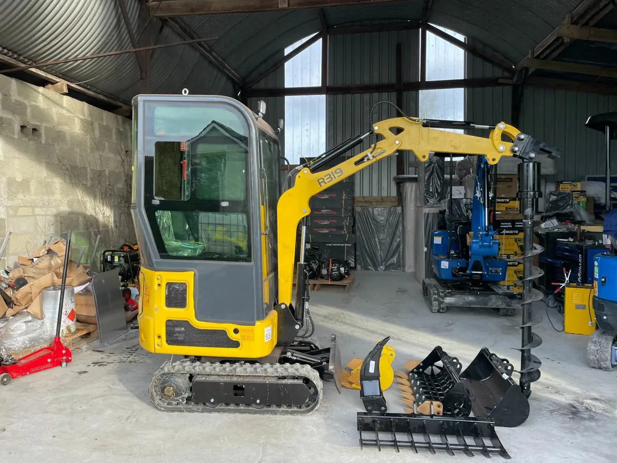 Special Offer Fully.. Cabbed Micro Digger Package. - Image 1