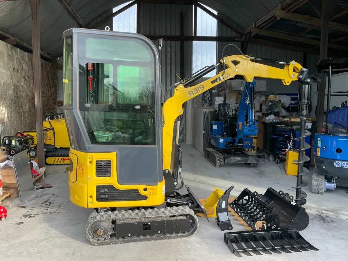 Special Offer Fully.. Cabbed Micro Digger Package. - Image 3