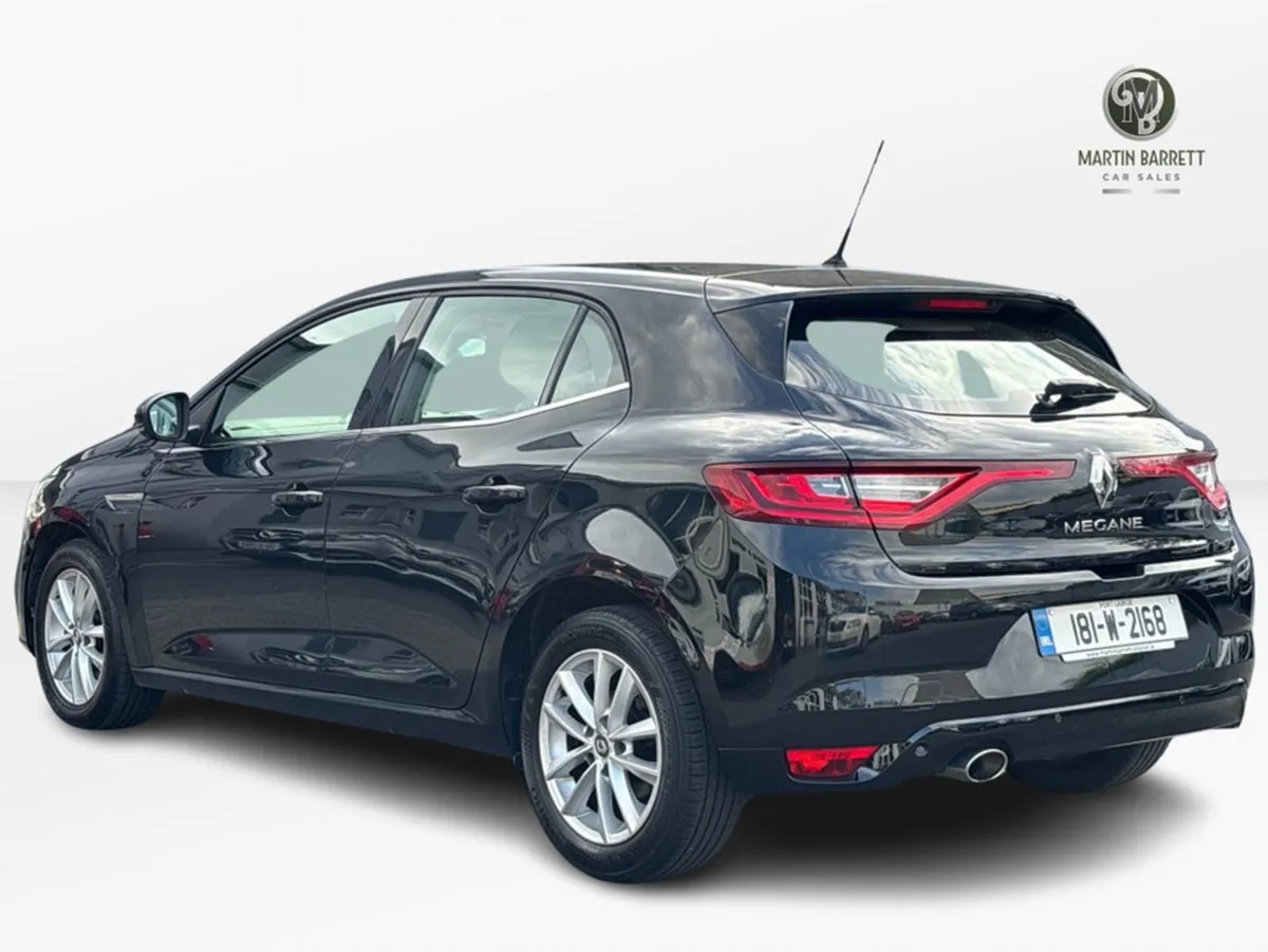 Renault Megane Dynamique NAV DCI 110 4DR - Image 4