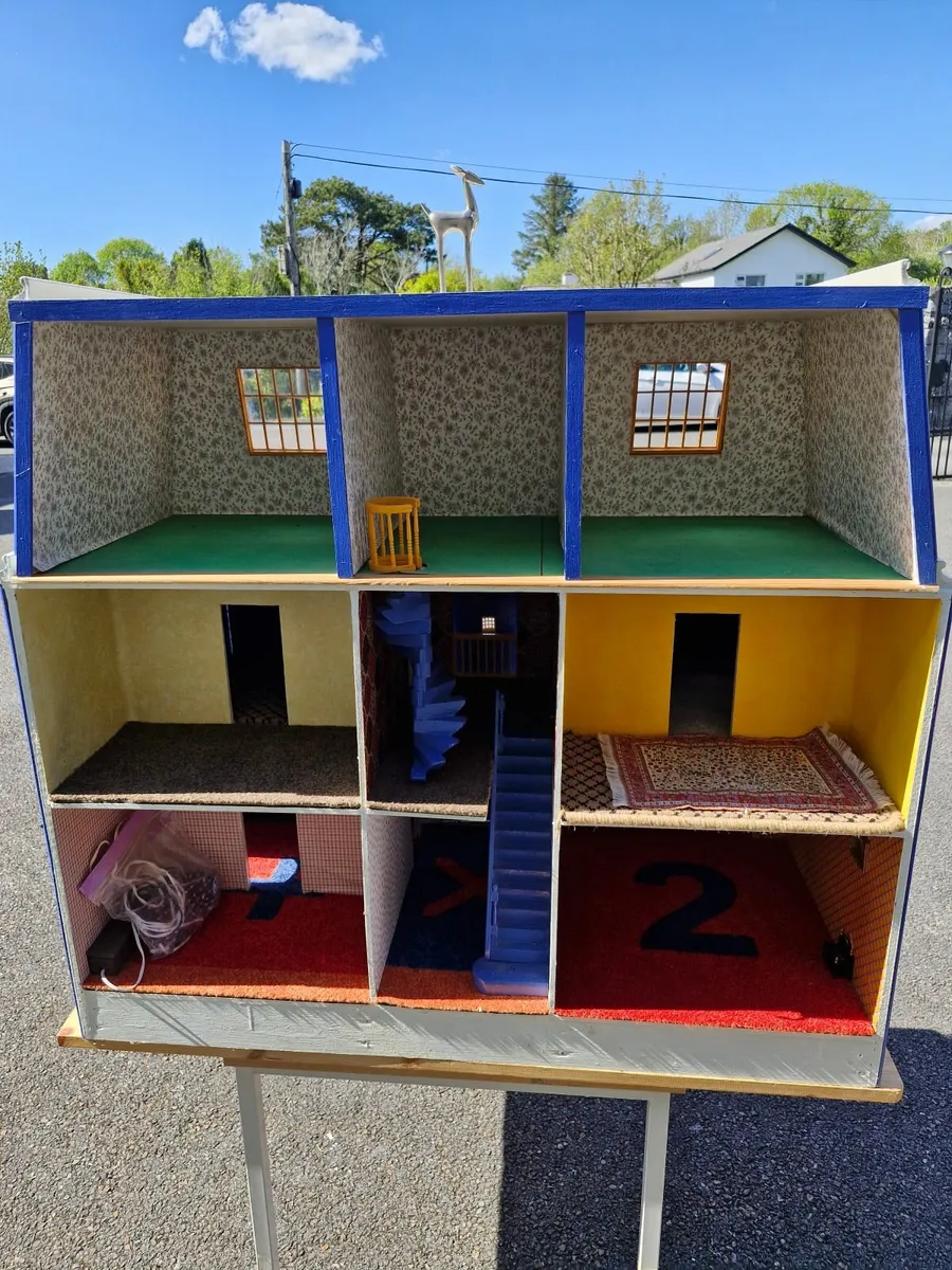 Dolls House - Image 2