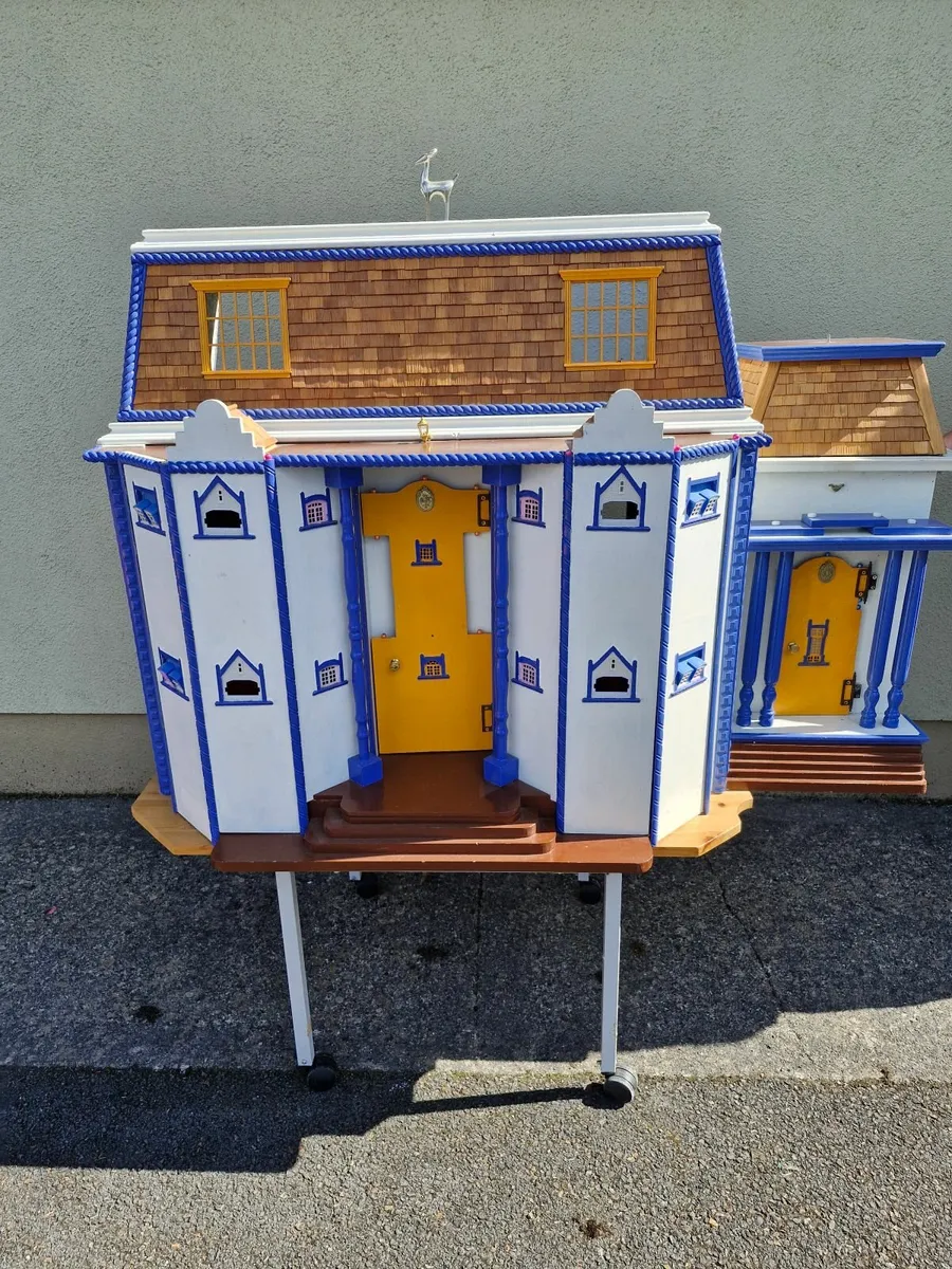 Dolls House - Image 1
