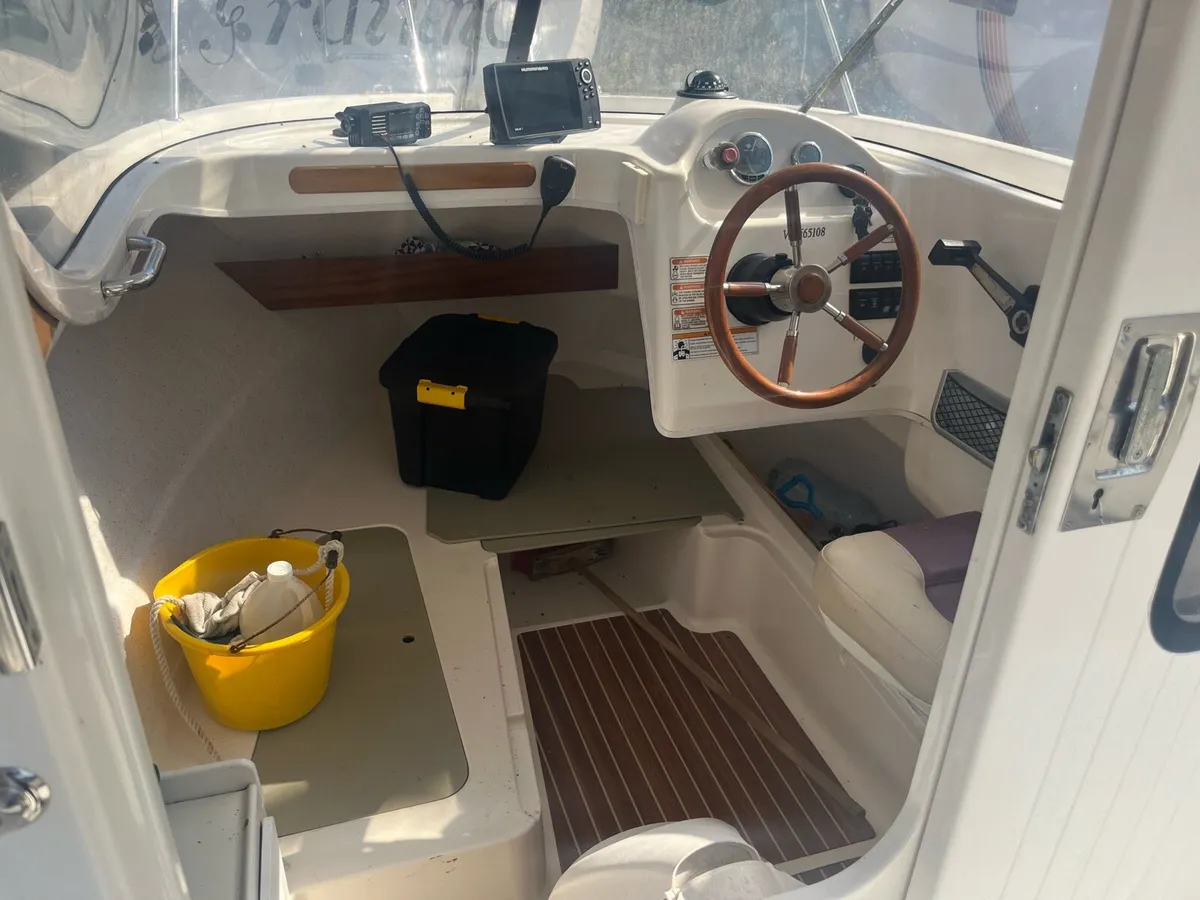 Arvor boat - Image 3