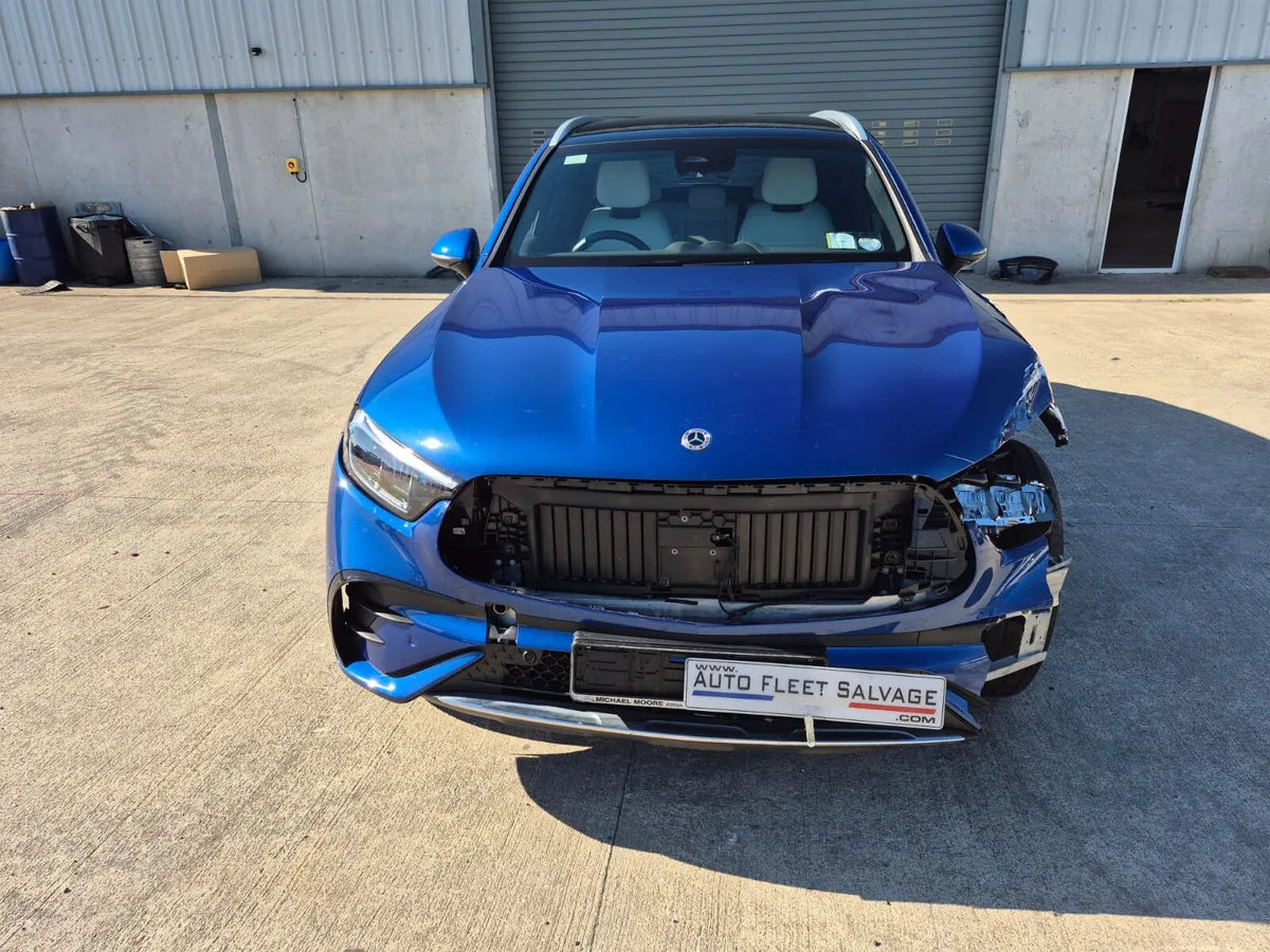 241 MERCEDES GLC 220D AMG-LINE 4 MATIC - Image 2