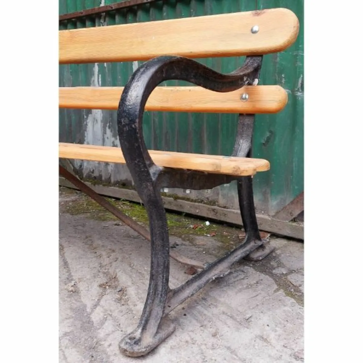 Park Bench with Cast Iron Ends – KAS68 - Image 2