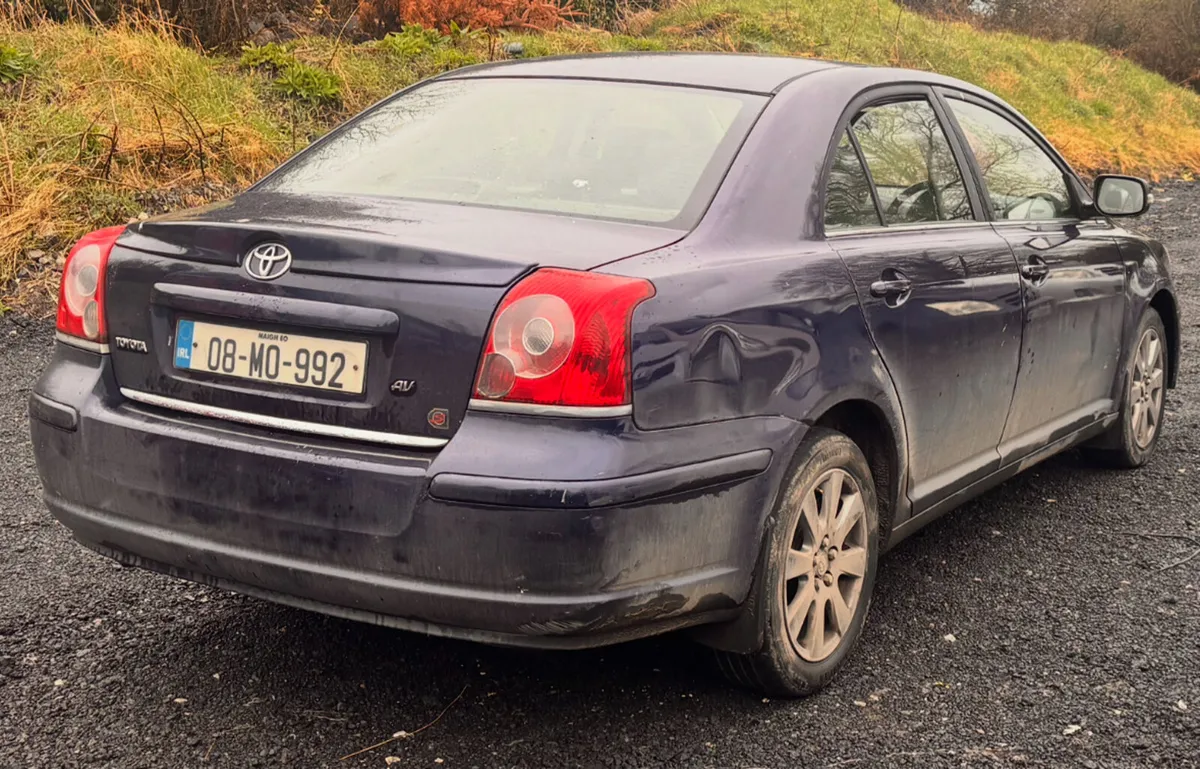 08 toyota avensis tr for breaking - Image 3