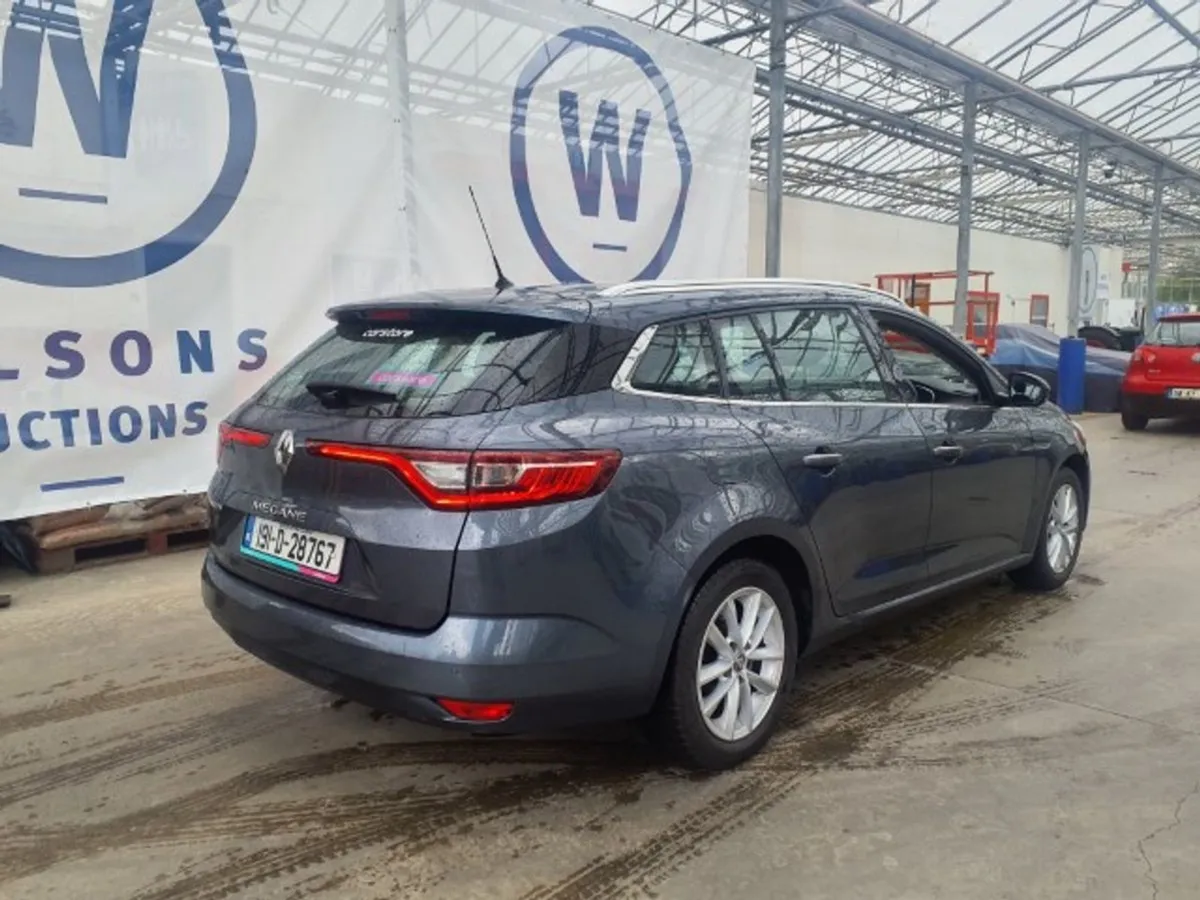 Renault Megane Play Tce 140 Gpf My18 5 Iv St Spor - Image 3