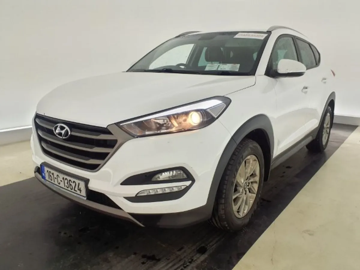 Hyundai Tucson Executive 5dr - 1685cc - Image 1