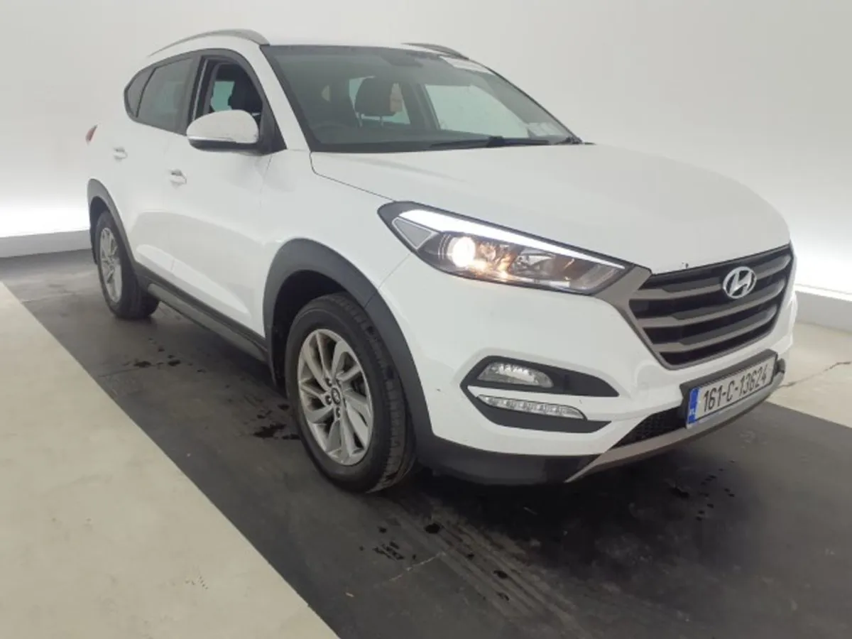 Hyundai Tucson Executive 5dr - 1685cc - Image 2