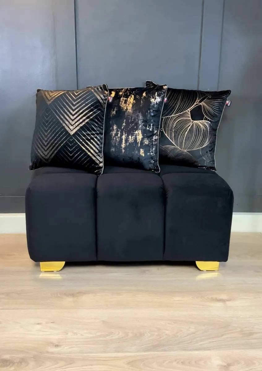 Handcrafted Pillows 45x45cm - Image 3