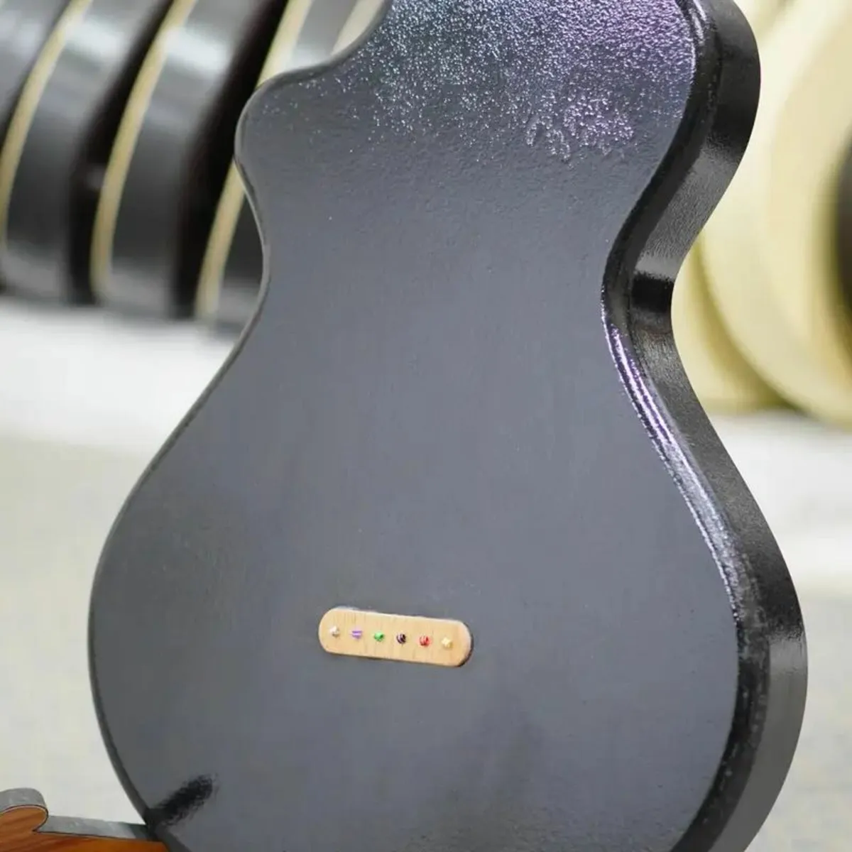 Zheng Hongqi Series 011 Electric Guitar - Image 2