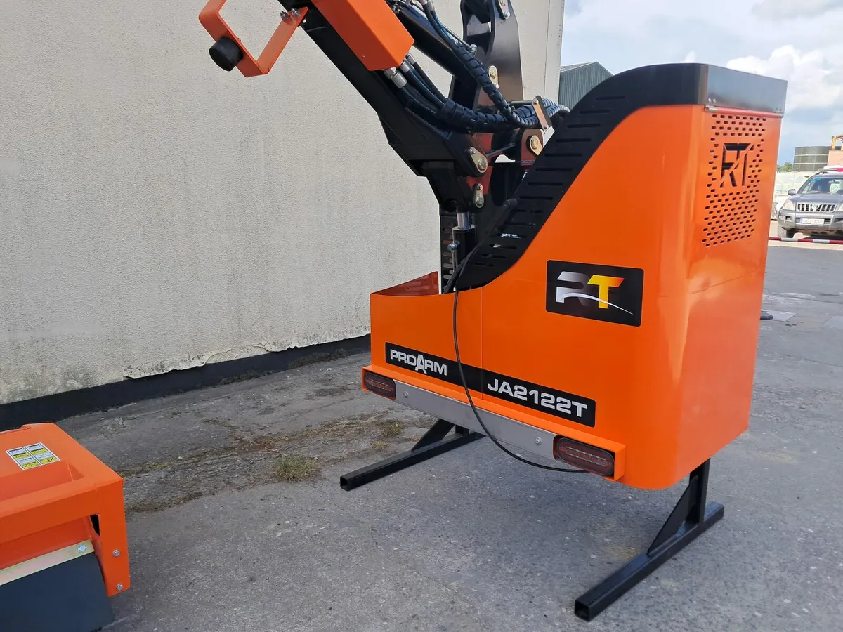 New RT ProArm Telescopic Hedgecutter - Image 2
