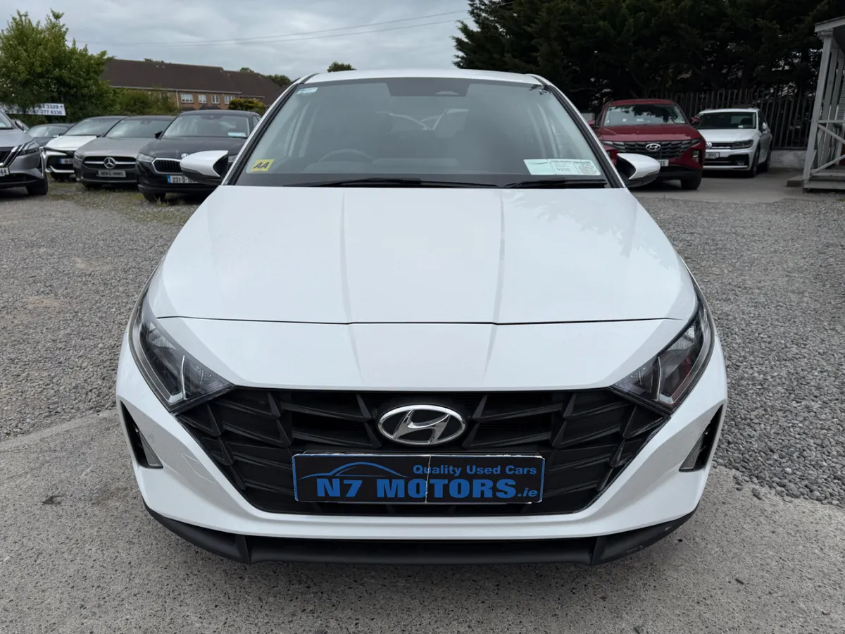 2023 Hyundai i20  1.2 DELUXE PLUS - Image 3