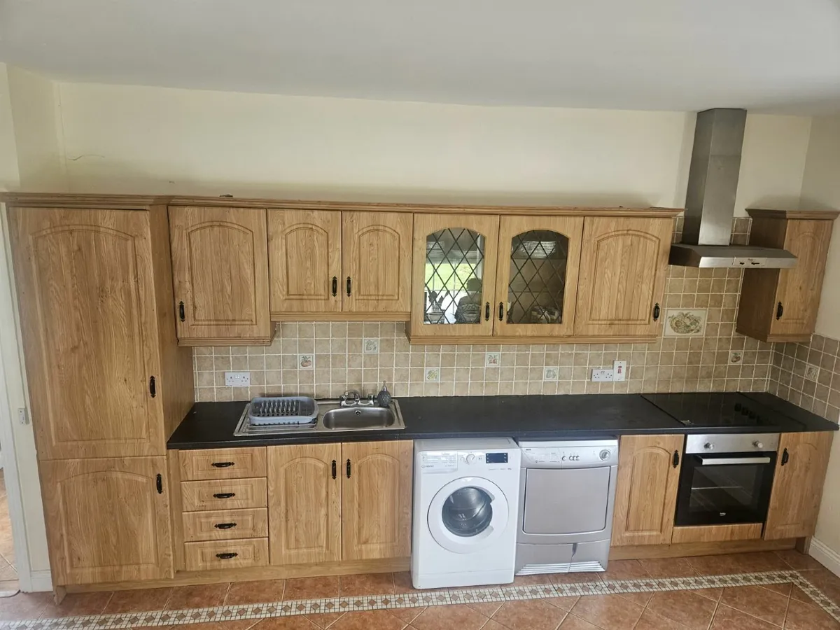 Kitchen Units - Image 2