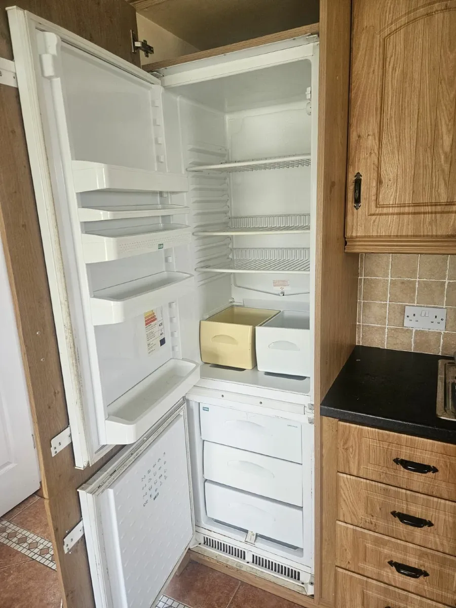 Kitchen Units - Image 3