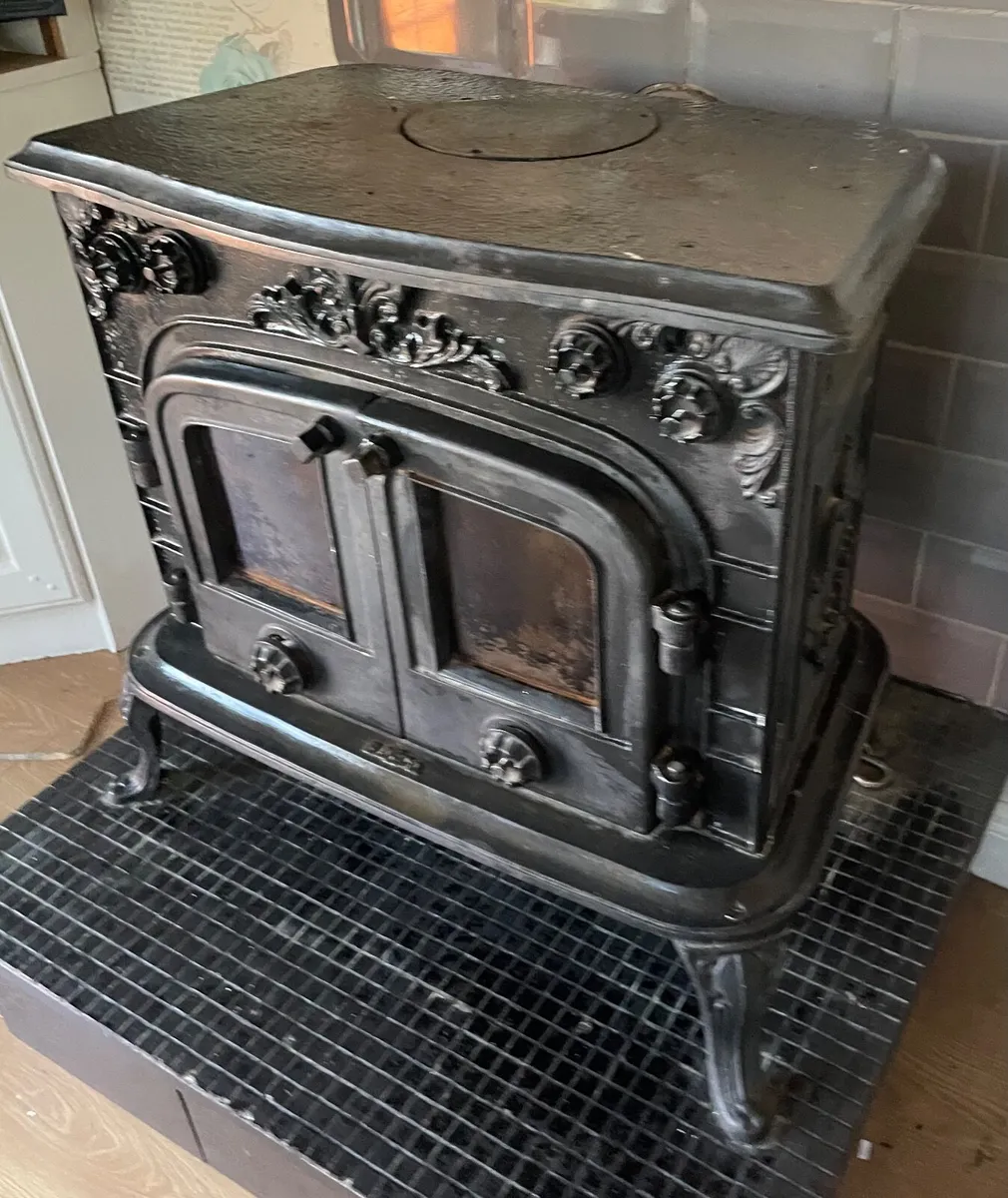 Solid fuel back boiler stove - Image 2