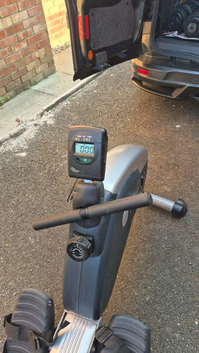 Carl lewis rowing machine - Image 3