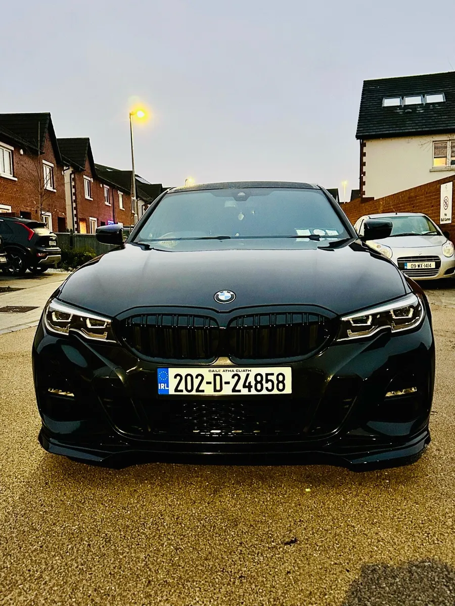 BMW 330e M Sport 2020 | Plug-In Hybrid | Black - Image 3