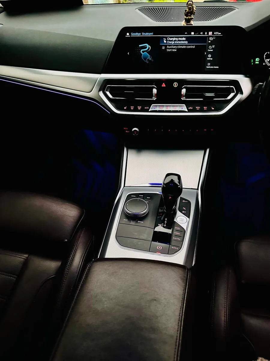 BMW 330e M Sport 2020 | Plug-In Hybrid | Black - Image 4