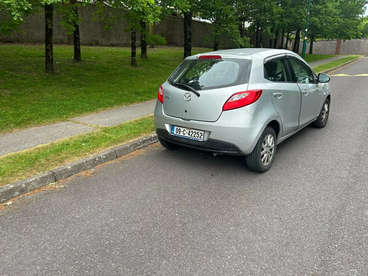 Mazda Demio 1.3 petrol Automatic - Image 4