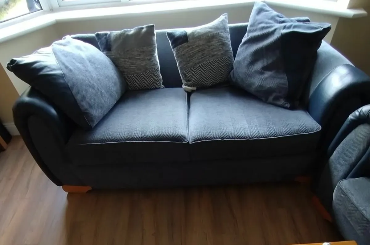 Couch for sale - Image 2