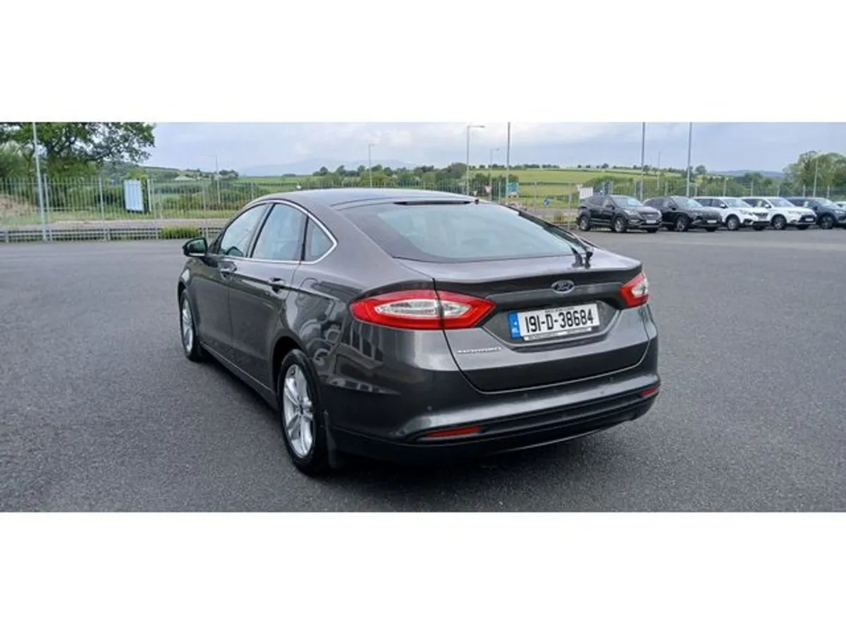 Ford Mondeo Zetec 2.0td 150PS 6spd 5DR 4DR - Image 3