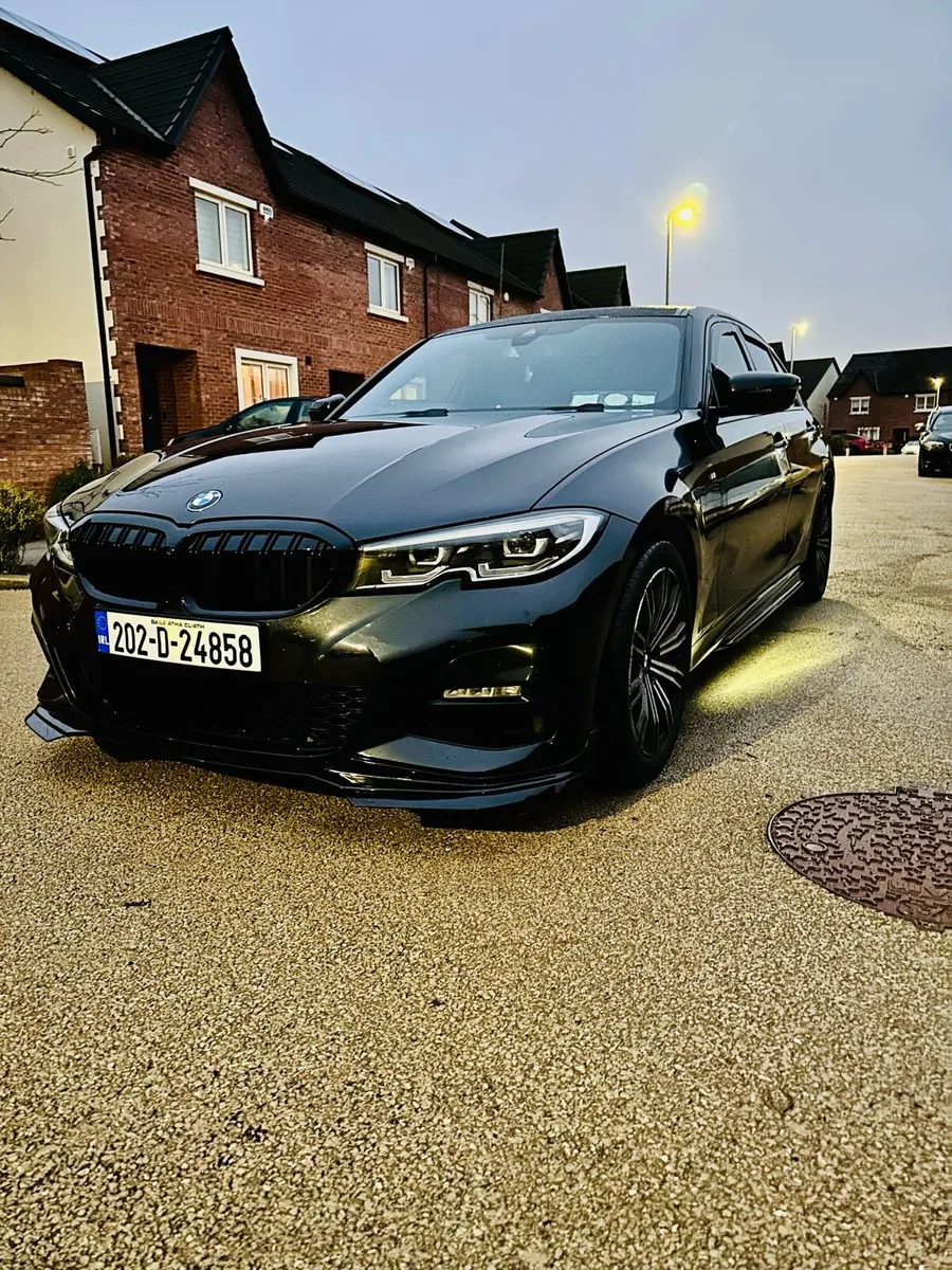 BMW 330e M Sport 2020 | Plug-In Hybrid | Black - Image 2