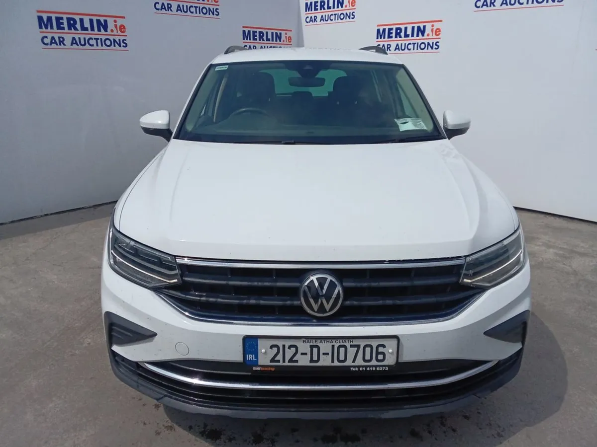 Volkswagen Tiguan Life 2.0tdi M6F 122HP - Image 1