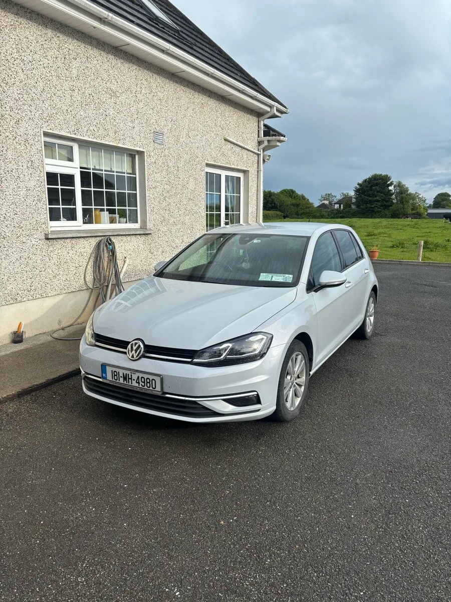 181 Volkswagen Golf - Image 2