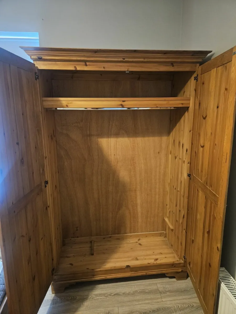 Wardrobe - Image 2
