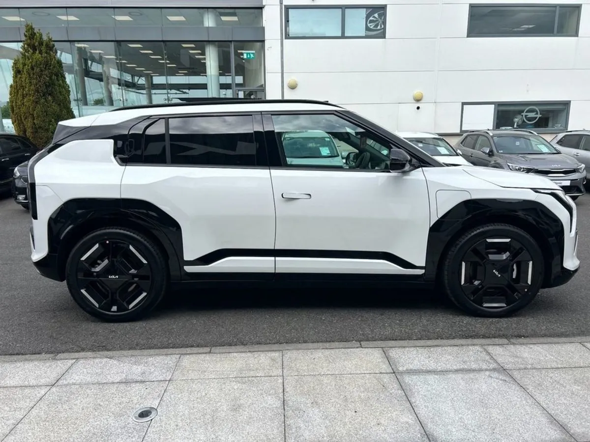 Kia EV3 GT Line - Image 4