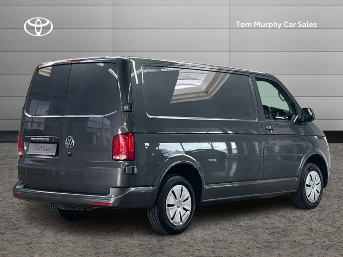 Volkswagen Transporter 30 PVS Trendline 150HP Man - Image 2