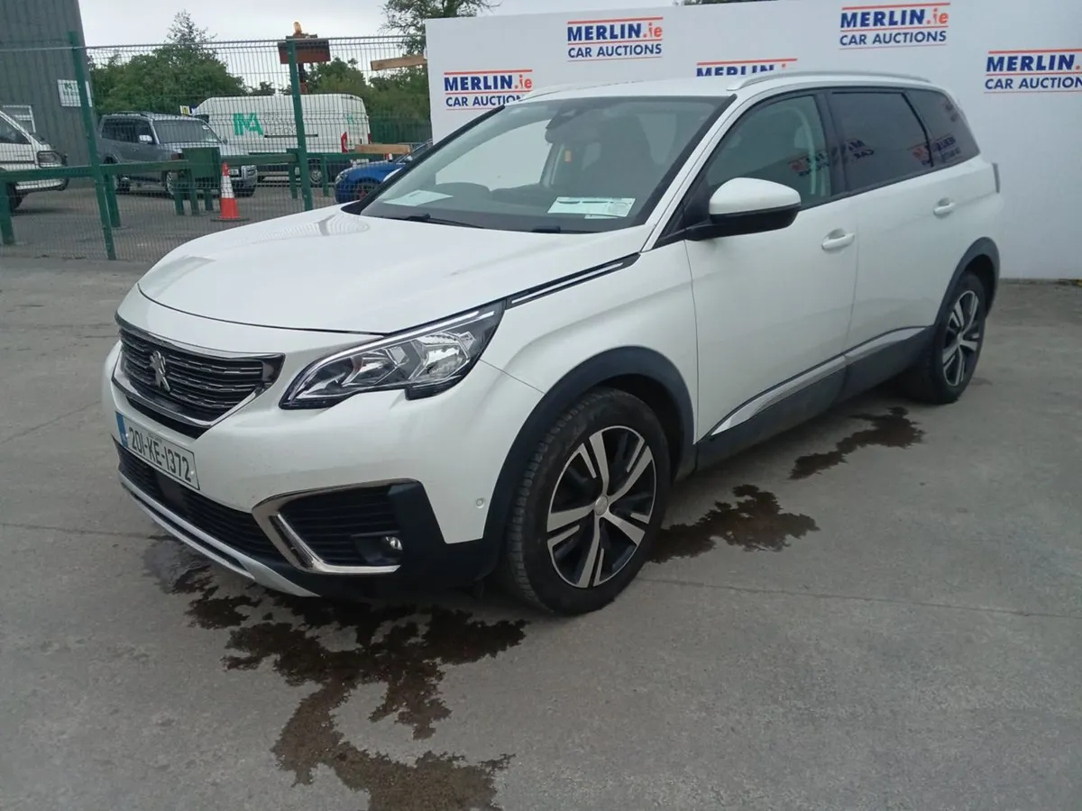 Peugeot 5008 Allure 1.5 Blue HDI 130 - Image 3