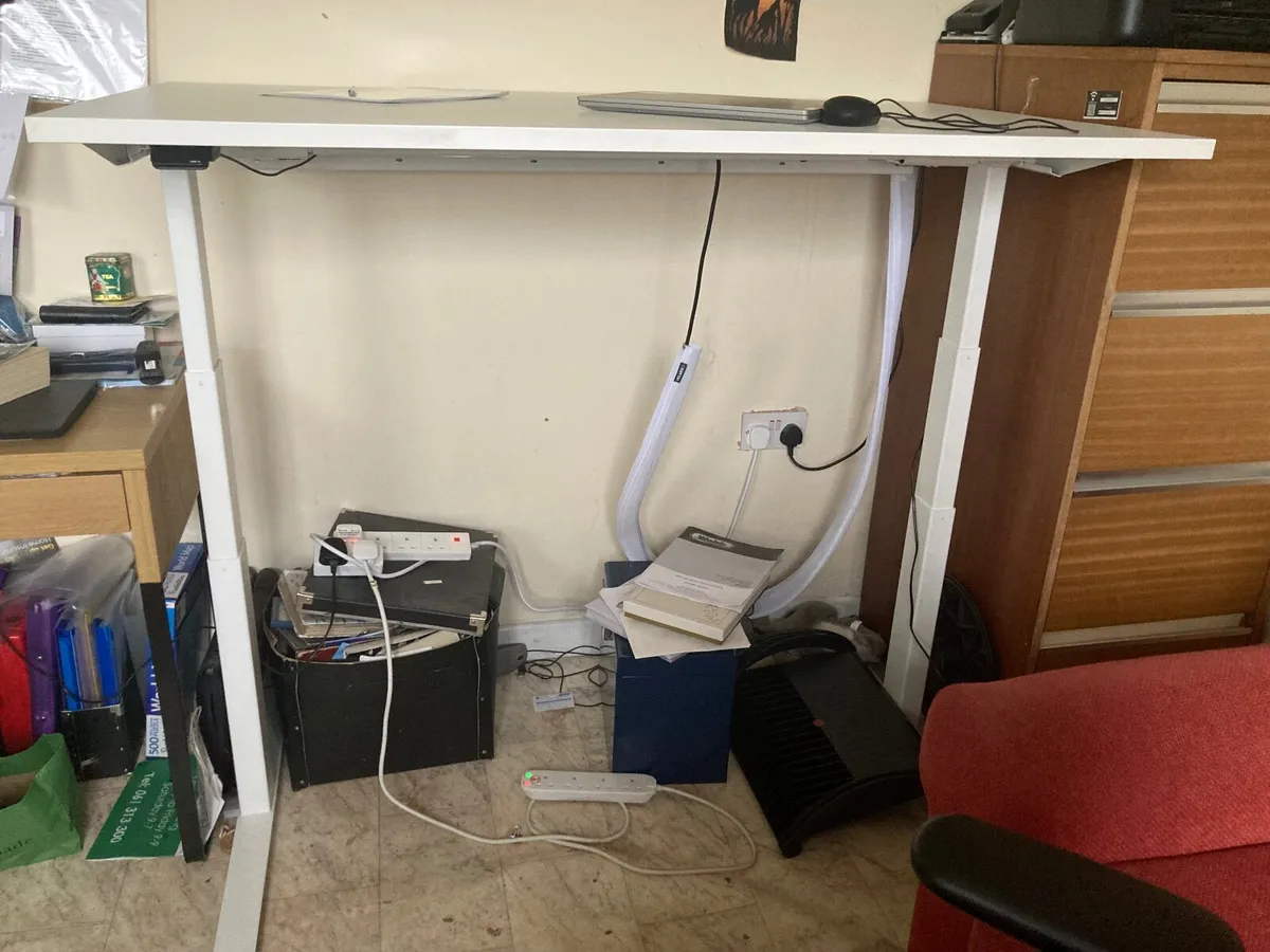 Standing desk and bedframe - Image 2