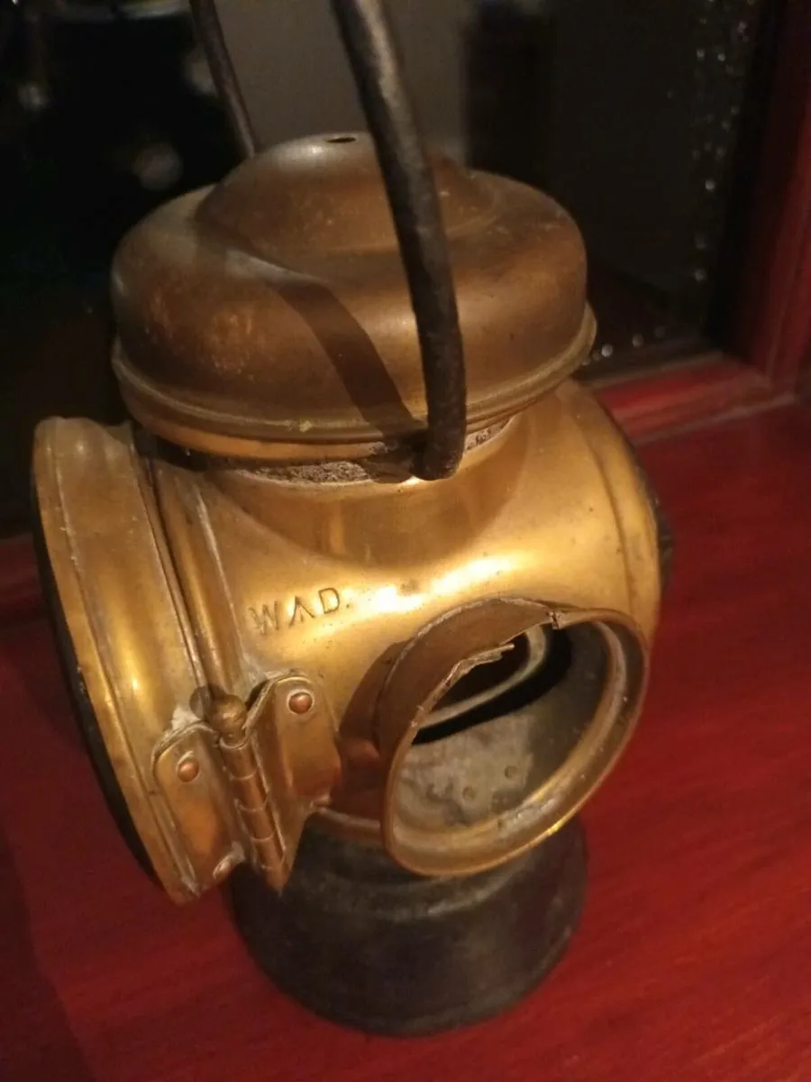Brass Lamp - Image 3