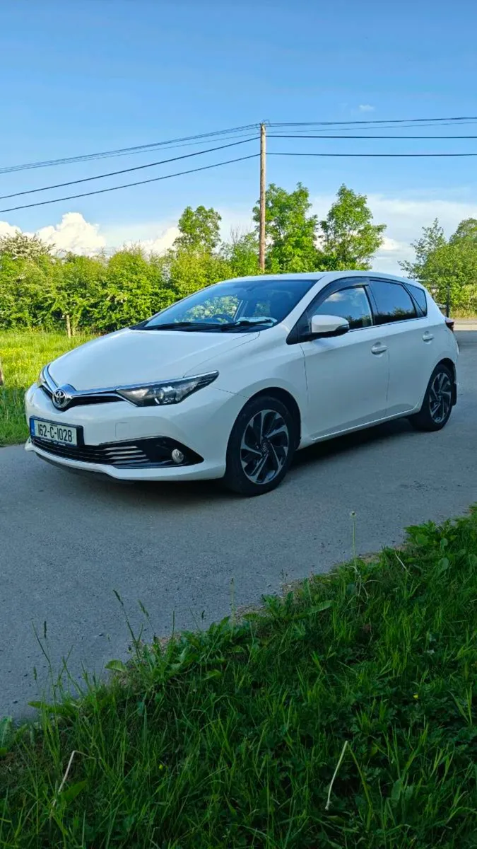 Toyota Auris sol NCT 11/26 - Image 1