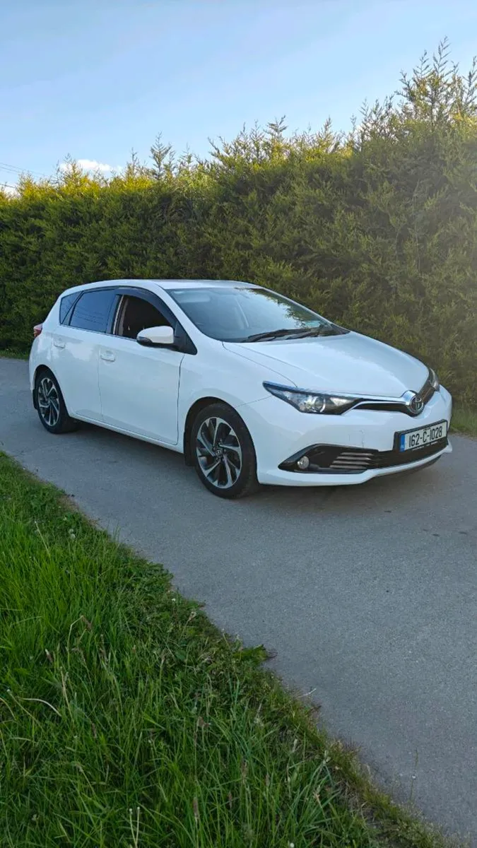 Toyota Auris sol NCT 11/26 - Image 3