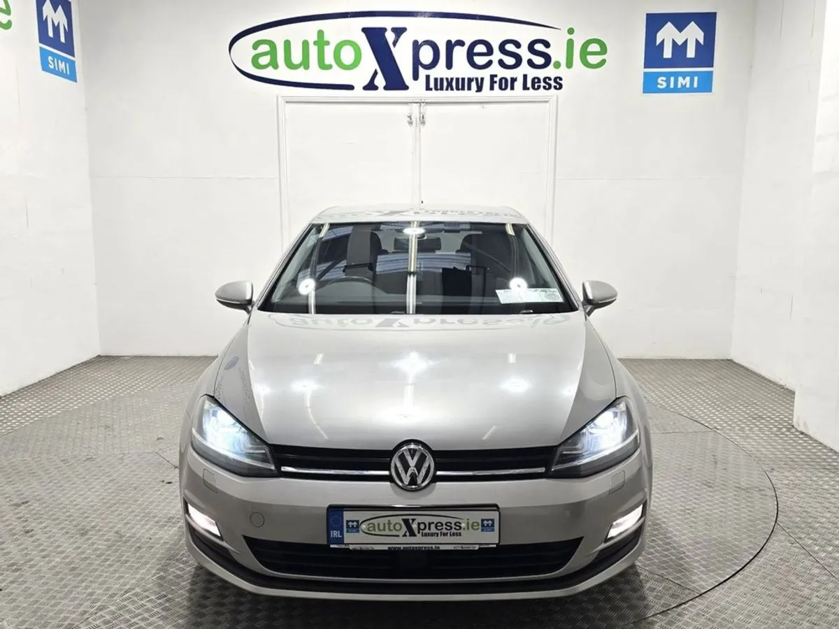 Volkswagen Golf 1.2 TSI Premium Edition Automatic - Image 3