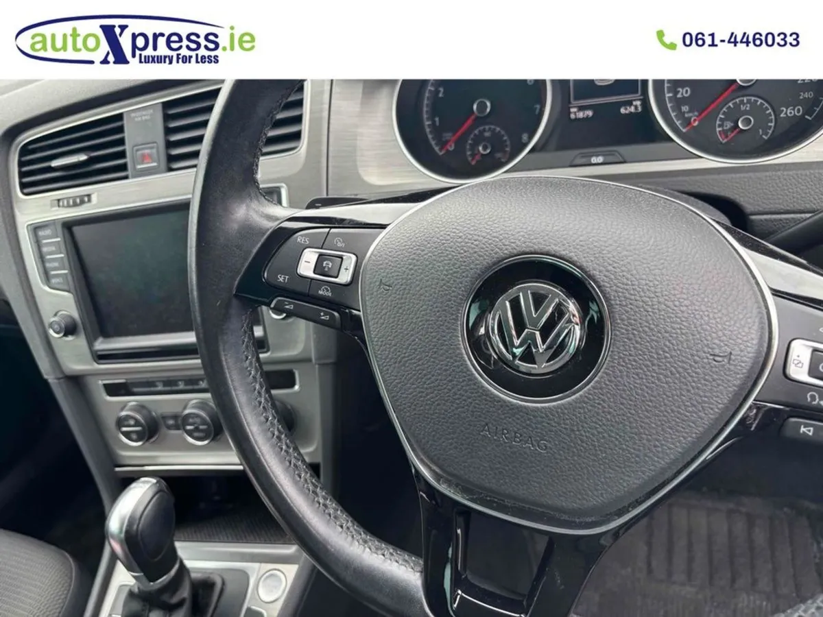 Volkswagen Golf 1.2 TSI Automatic  Reversing Came - Image 2
