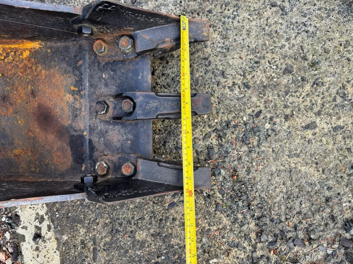 1.5 2tonne digger buckets - Image 2