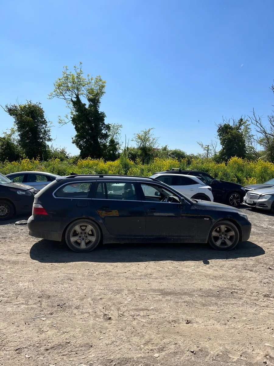 Breaking bmw 520d 2008 e61 n47 a35 - Image 2