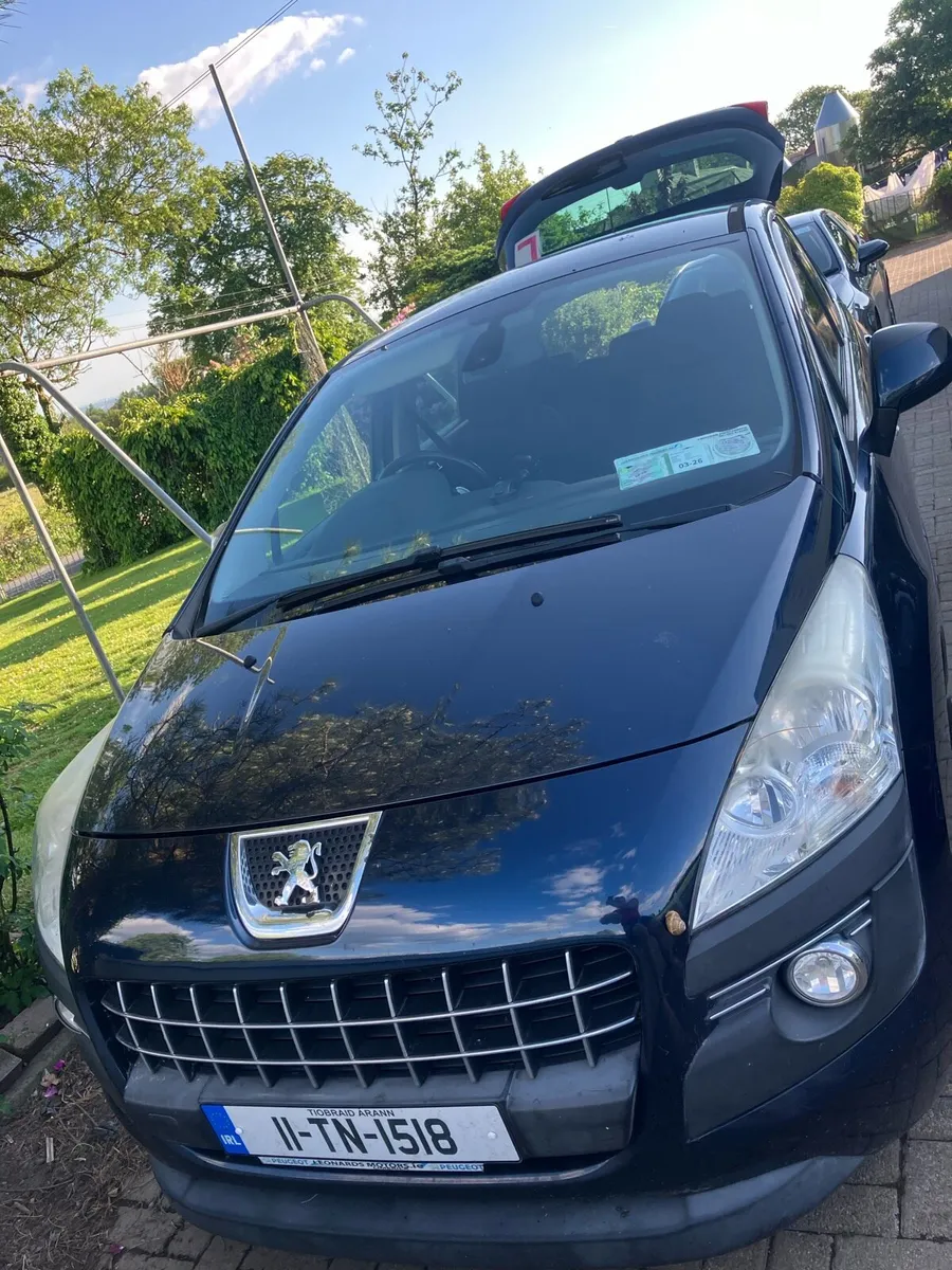 Automatic Peugeot 3008 - Image 2
