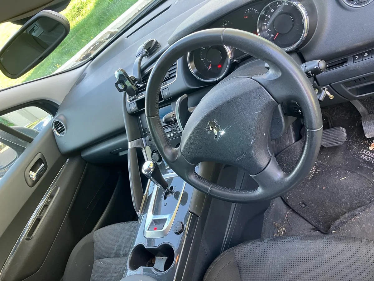 Automatic Peugeot 3008 - Image 4