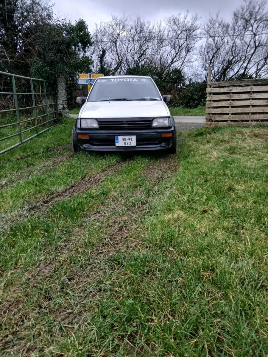 Toyota starlet - Image 2