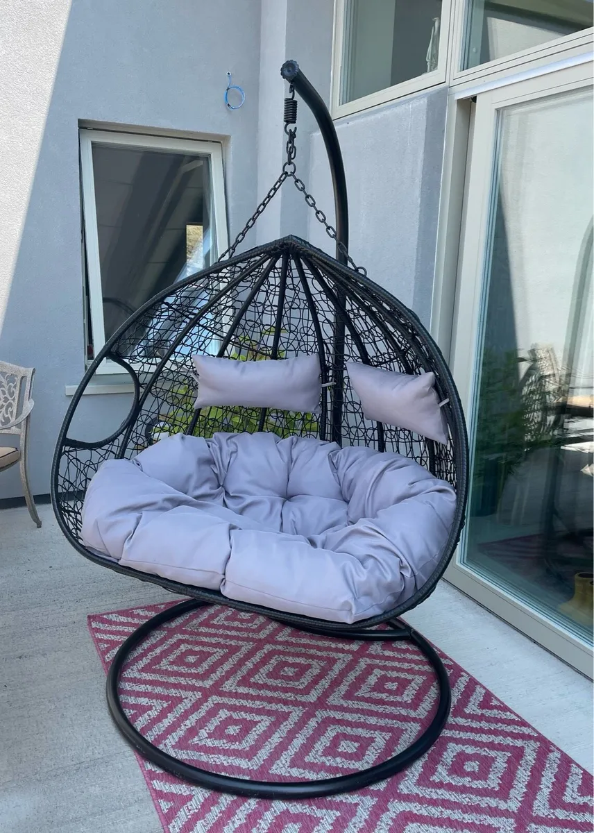 NEW RATTAN HANGING SWING EGG CHAIR - DELIVERY - Image 1