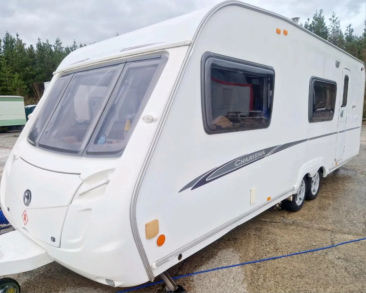 Swift Charisma 590 6 berth - Image 1