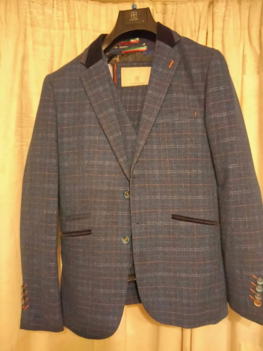 Mens Suit , 168 year old - Image 2