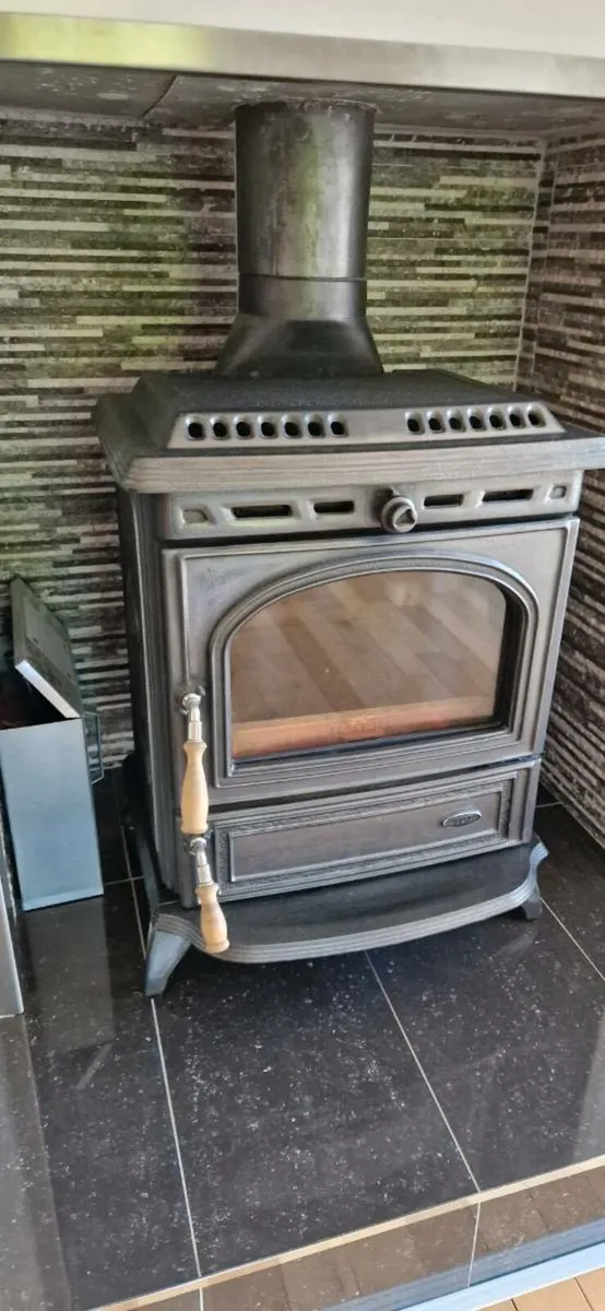 Stanley Erin solid fuel stove with back boiler