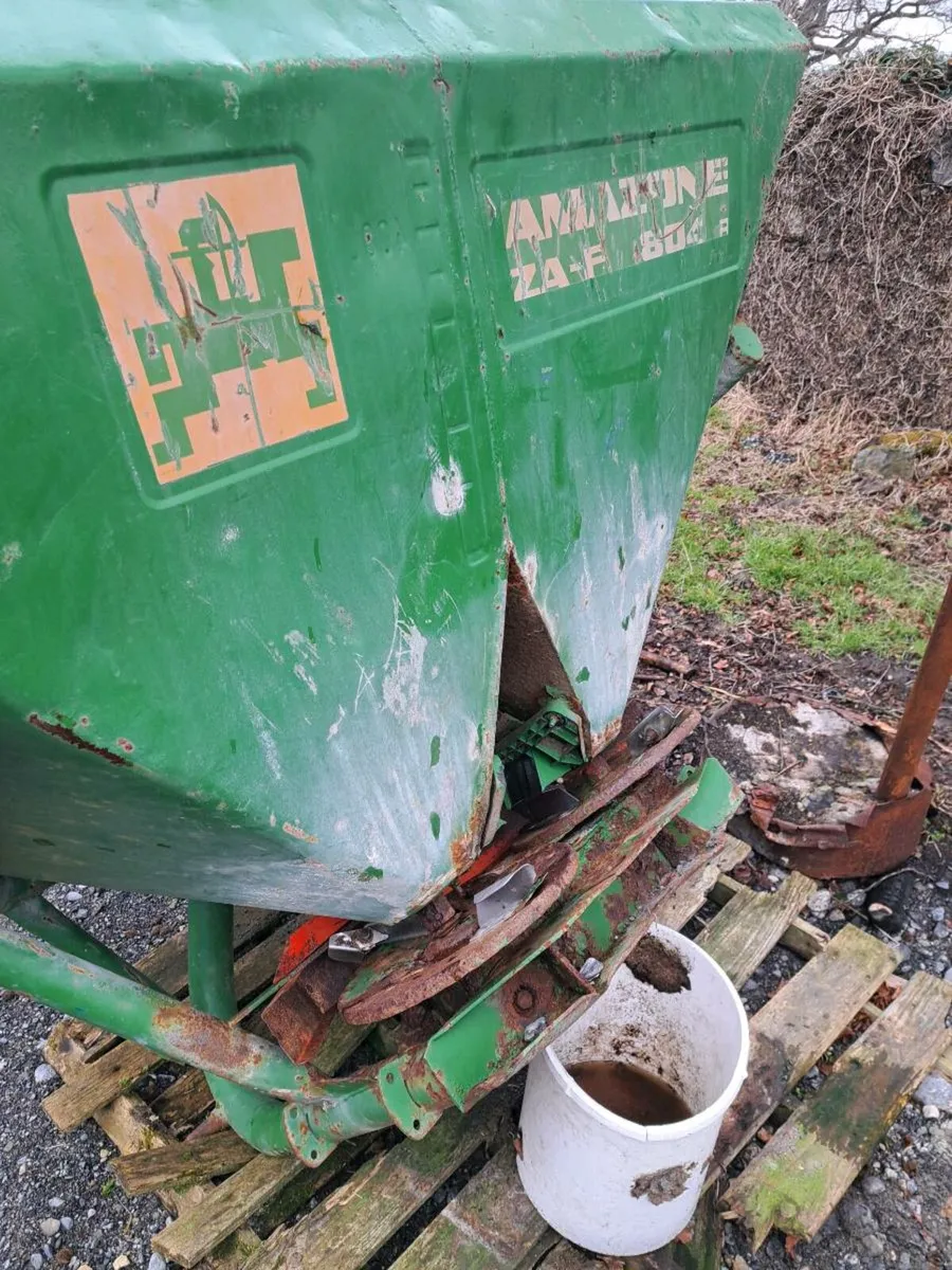 AMAZONE ZAF FERTILISER SPREADER - Image 3