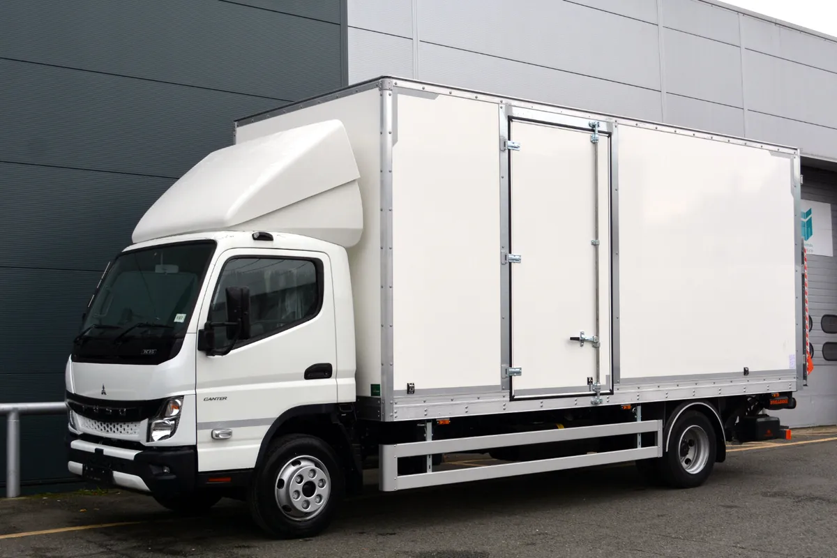Mitsubishi 7.5T Box & Lift # HIRE 2-4yrs + Service - Image 1
